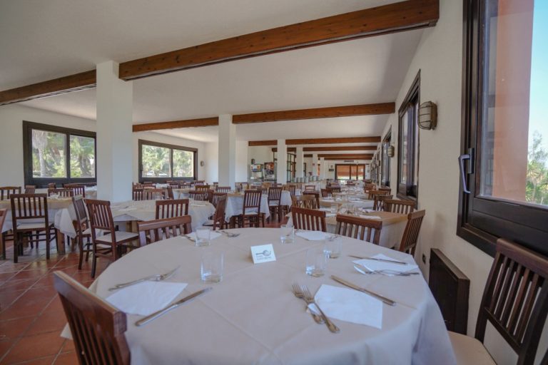 Il ristorante interno al villaggio