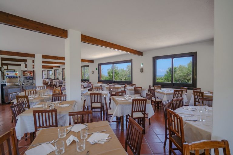 Il ristorante interno al villaggio